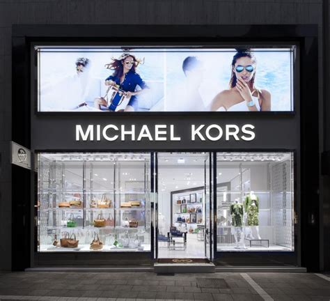 bilder von michael kors frankfurt|michael kors woman.